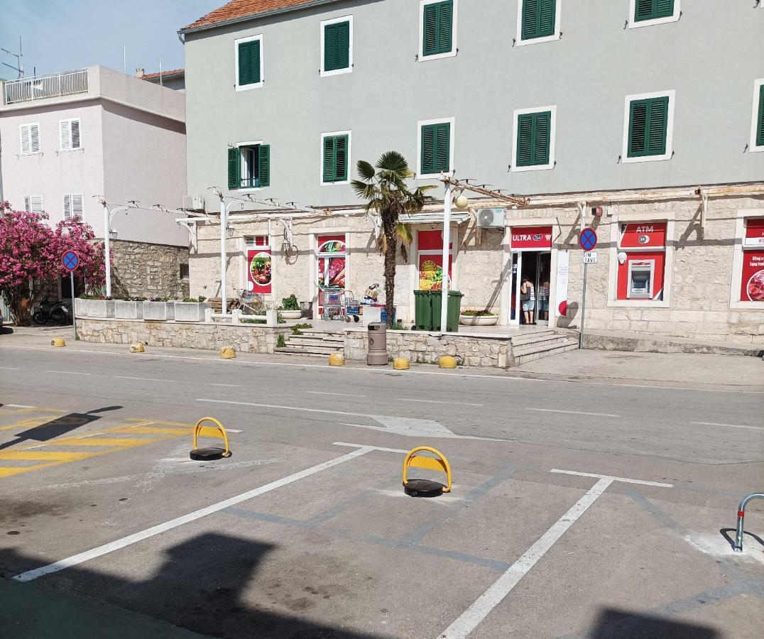 Apartments Vodice Marica Bagian luar foto