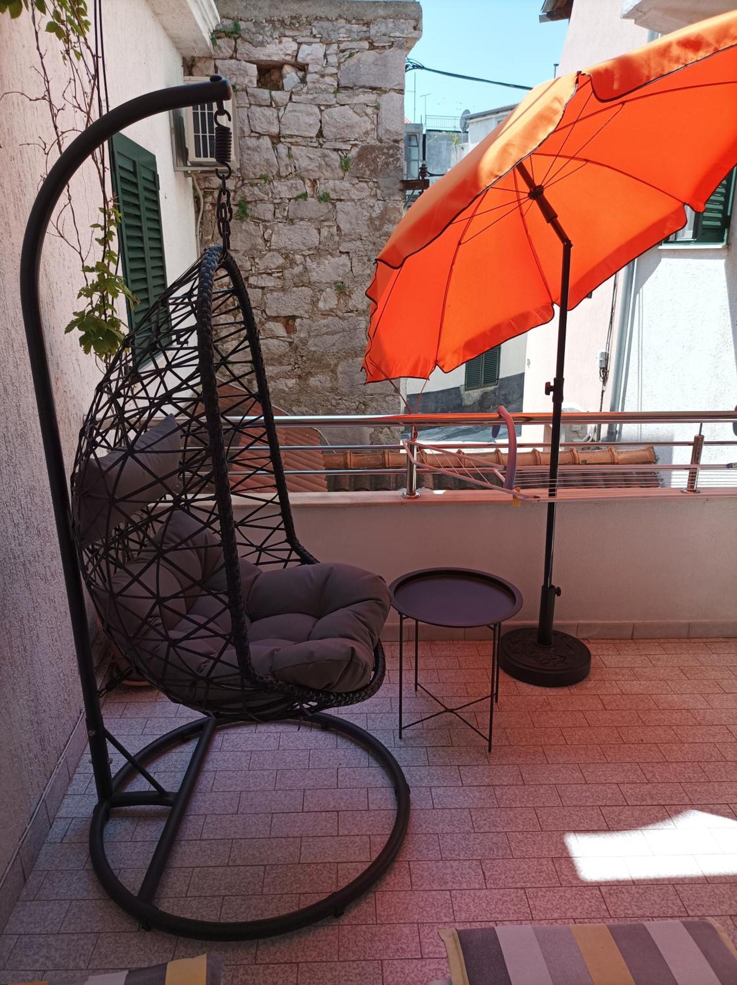 Apartments Vodice Marica Bagian luar foto