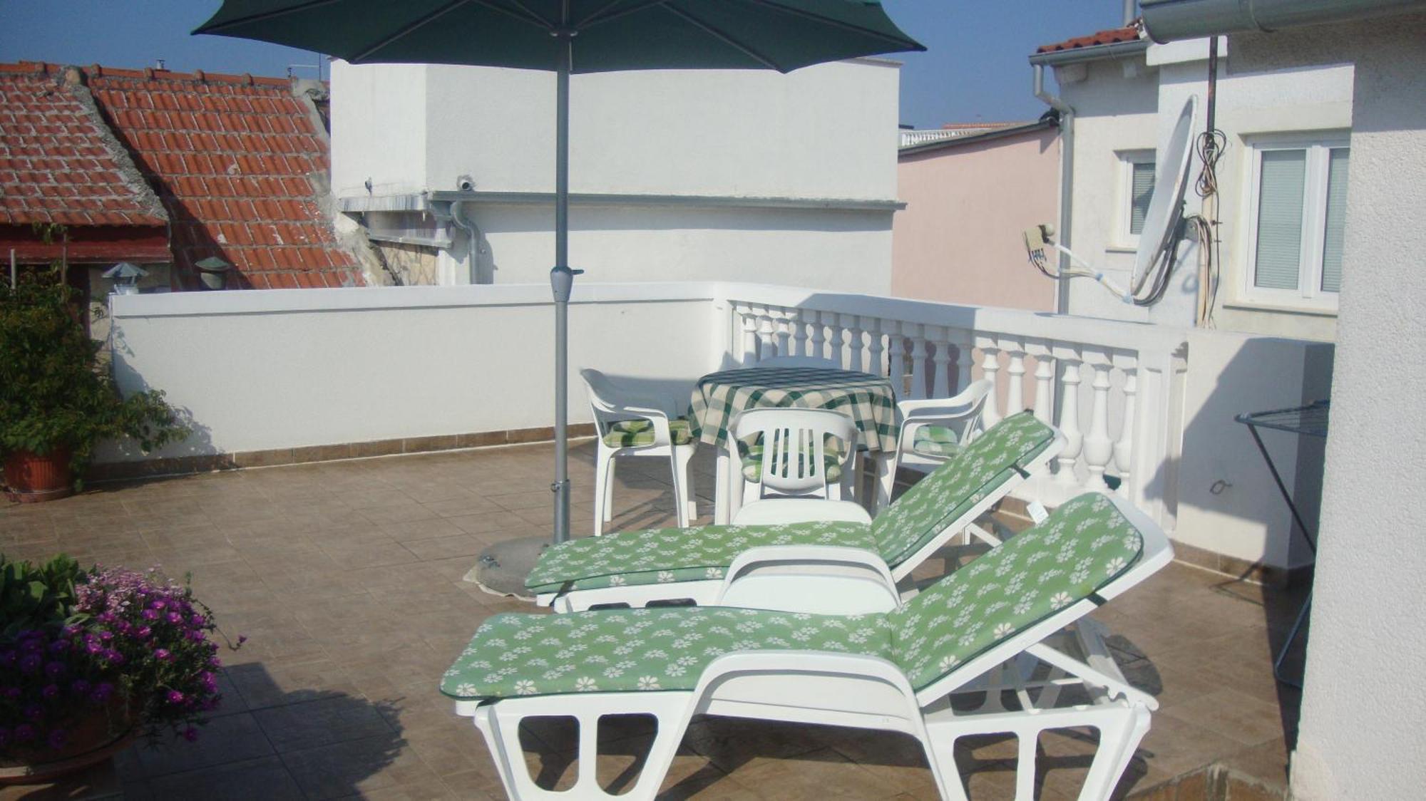 Apartments Vodice Marica Bagian luar foto
