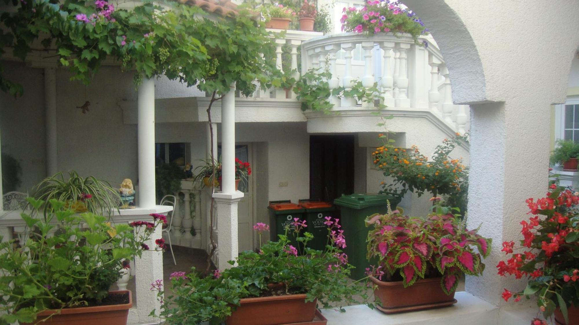 Apartments Vodice Marica Ruang foto