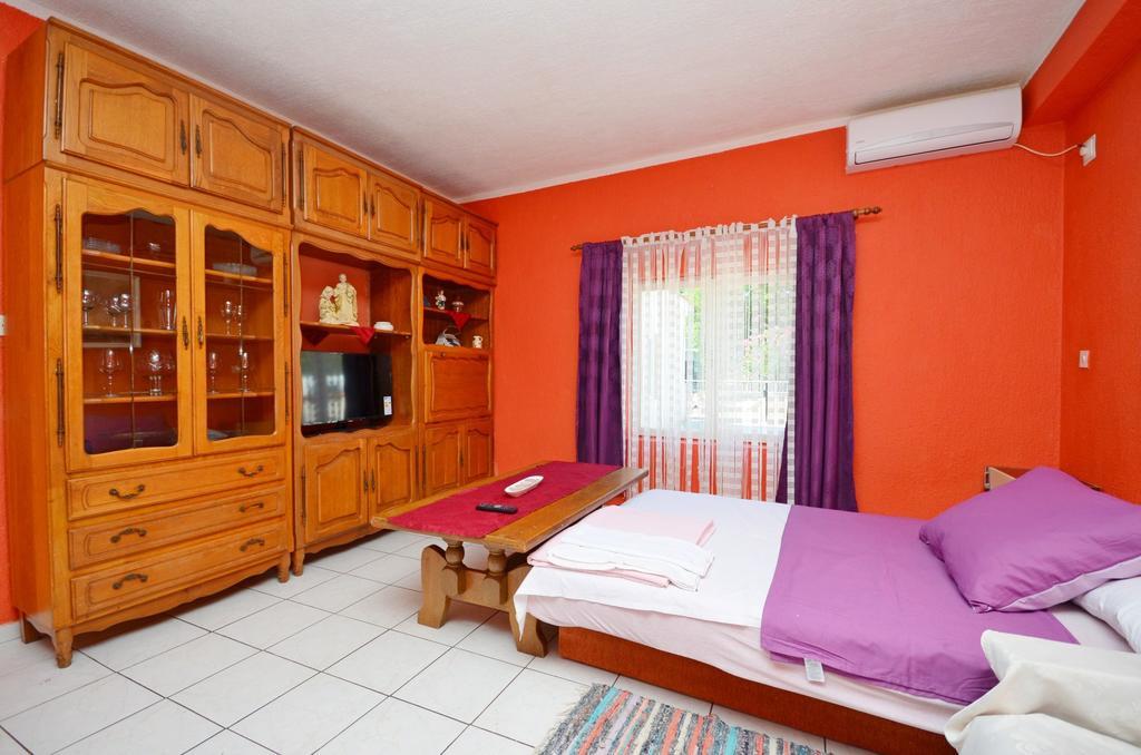 Apartments Vodice Marica Bagian luar foto