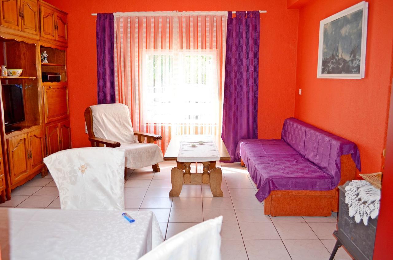 Apartments Vodice Marica Bagian luar foto