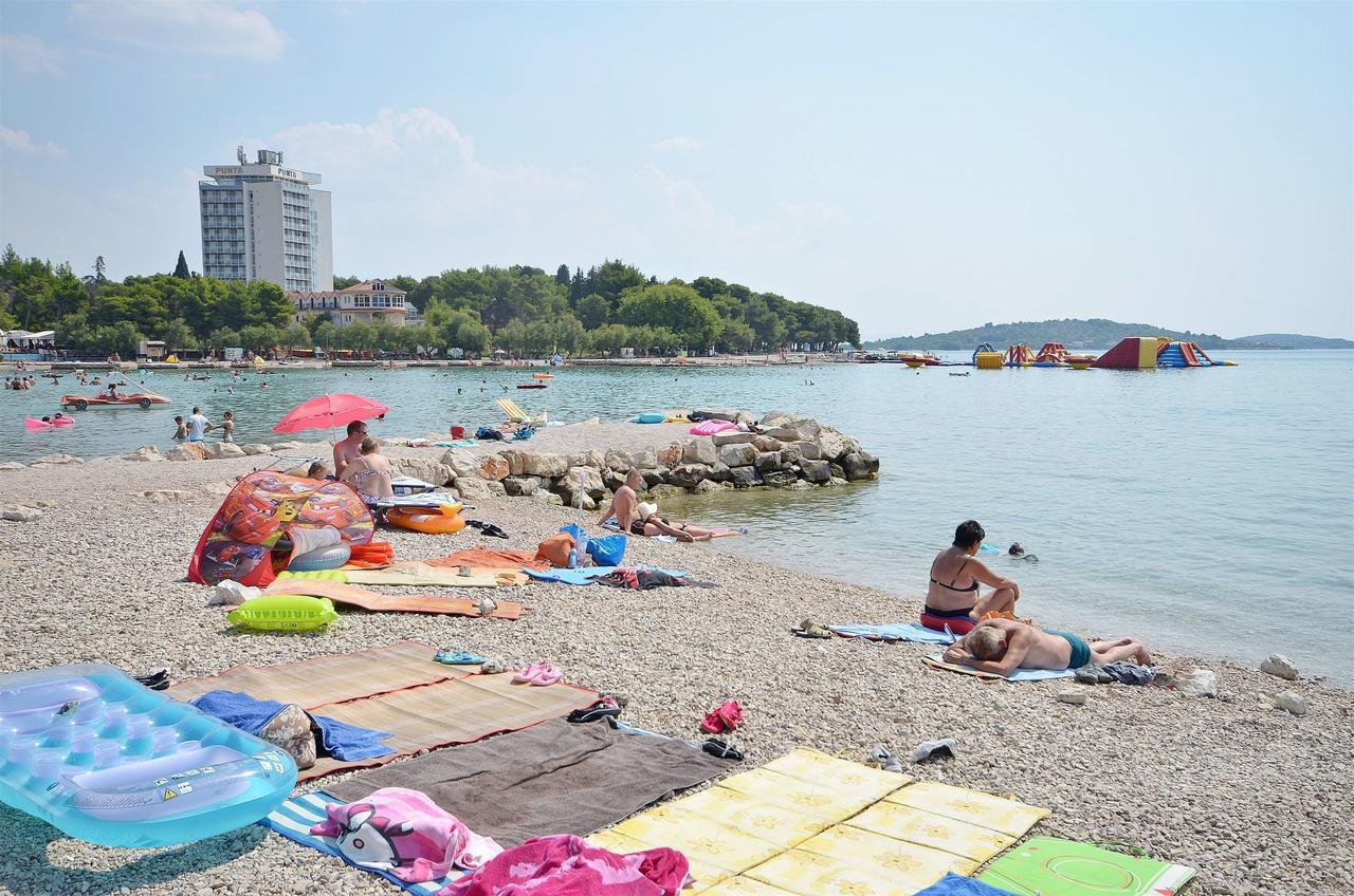 Apartments Vodice Marica Bagian luar foto